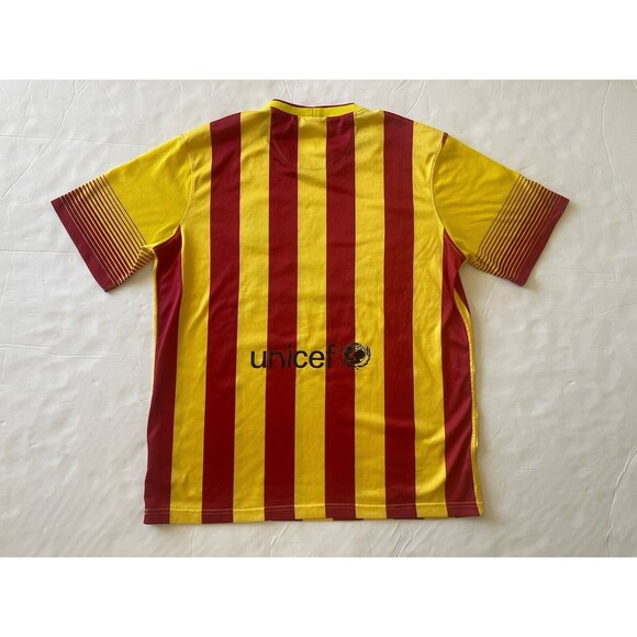 Mens FC Barcelona SOCCER FCB Jersey Qatar Airways Red Yellow Size Medium‎ - Picture 5 of 9